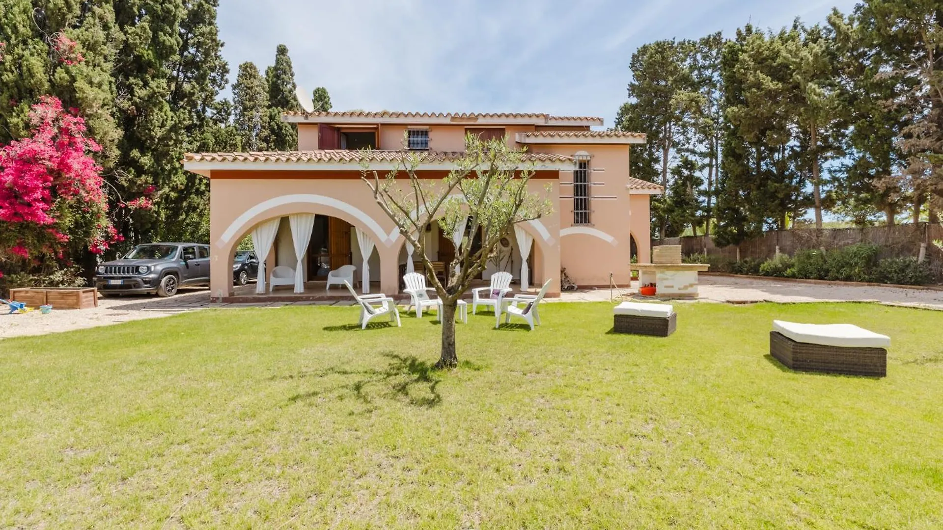 Villa Girasole - Calice Apartment Pula 0*,